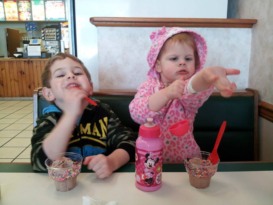 Ice Cream Lunch Date with Kids @meredithpsidel