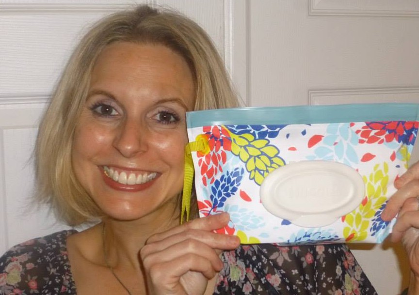 Can you sense the genuine giddiness over my my new Huggies Clutch n Clean?  I love them!