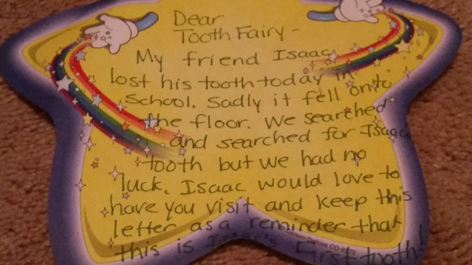 First tooth lost? Call in the Tooth Fairy, however she comes! We are ready to meet her! And here are some wise tips for bracing yourself in a realistic way for that first lost tooth!