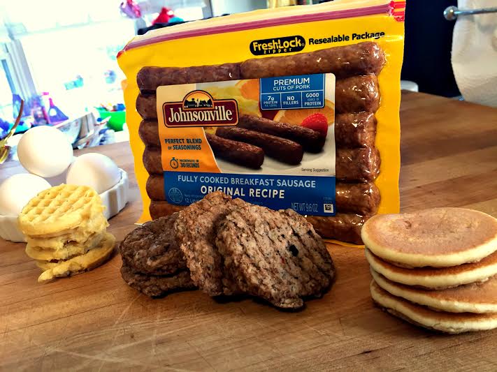Looking for a quick, easy, yet SPECIAL dish for mom this Mother's Day? Make mom swoon with this yummy recipe for Johnsonville sausage breakfast sliders--YUM! She'll be wowed and you'll be delighted with how easy they are to prepare--and check out the fun idea for a surprise twist to add even more flavor!
