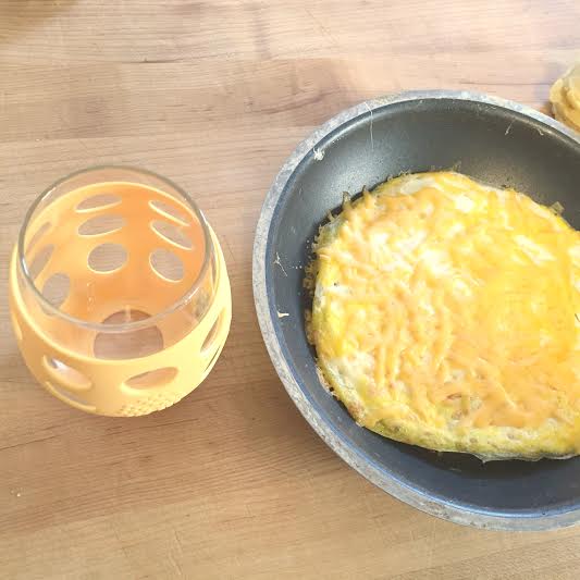 Looking for a quick, easy, yet SPECIAL dish for mom this Mother's Day? Make mom swoon with this yummy recipe for Johnsonville sausage breakfast sliders--YUM! She'll be wowed and you'll be delighted with how easy they are to prepare--and check out the fun idea for a surprise twist to add even more flavor!