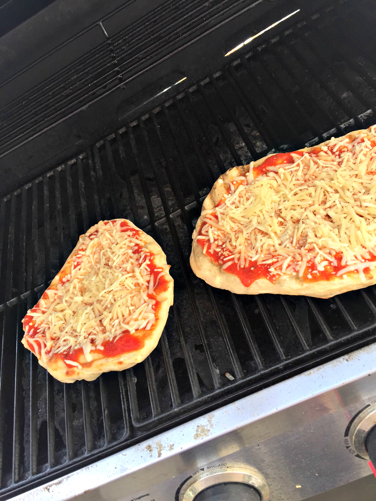 Grilled Pizza - The Mom of the Year