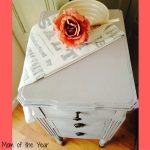 Have a piece of furniture in your home that you'd like to give a new look to, but don't have a ton of money to spend? Check out this easy DIY method to make your own chalk paint--and use it! You'll love the results and be so surprised at how easy it easy. Plus this trick for finishing the product off gets you STUNNING results!