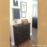 Overwhelmed with trying organize the family calendar and different schedules, homework assignments, paperwork, and reminders? Check this easy way to set up a command center for your home that will keep you all organized, on track, and things flowing smoothing. Check the six essentials you'll need for a family command center, and you'll be on your way to being on top of things in no time!