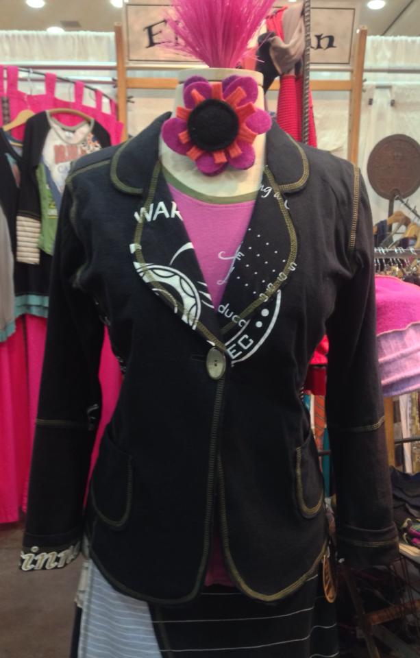 On the hunt for a gift mom will REALLY appreciate? No worries! Here's the list of the top 12 best Mother's Day gifts that the ladies in your life will be tickled to receive! Thoughtful, creative, and something for every budget--I woul dnever have thought of number 7 or 9!