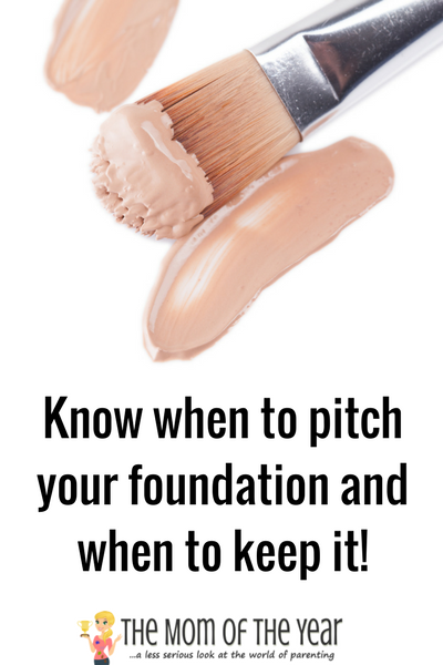 TIme to Spring clean your beauty products! Brushes, eyeshadow, lipstick, mascara, foundation, powders--it all needs a refresh from time to time! Use these smart tips to tackle your makeup bag and product stash the RIGHT way--clean it up and make sure it's all in order ASAP!