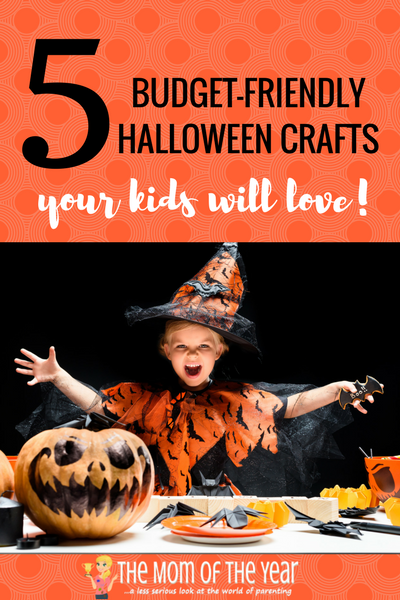 On a tight budget but still love the fall season? Snag these super Dollar Store Halloween decor ideas that are genius for your budget and get your house looking spooktacular in no time! I especially LOVE the ghosts idea!