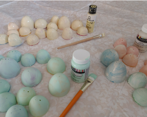 Have scads of Easter eggs on hand? Check out this awesome DIY Chalk Paint Eggs project as the prettiest way to upcyle plastic eggs ever! It's a super-easy, quick, and cheap Easter project for multiple uses--the wreath idea at the end is such a gorgeous way to make your front door shine! Go get the how-to scoop here!