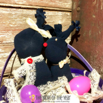 Looking for a fun, inexpensive lovey to add to your kiddos' Easter basket? This 15 Minute DIY No Sew Sock Rabbit is the perfect little stuffed animal that will allow you to celebrate Easter without breaking the bank or your busy schedule--give it a go and win Easter with these cute bunnies, mama!