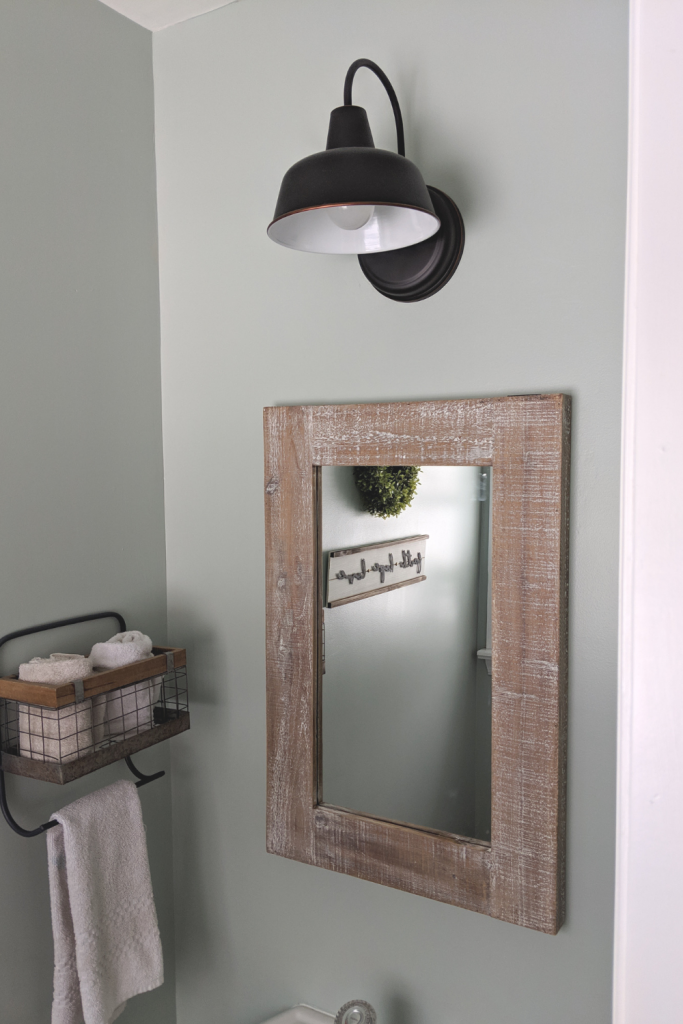 Have a bathroom or powder room in need of a spruce? This fab farmhouse makeover, step-by-step DIY project will refresh your space in no time, on the cheap! A budget-friendly, easy DIY project that will make a ton of difference!