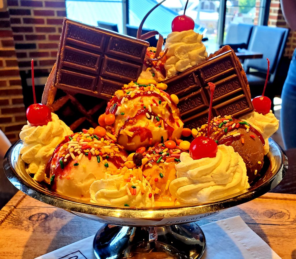 The Chocolatier restaurant at Hersheypark is a true FUN to to table experience that will delight and wow your family! Check here for the inside scoop on what to order!