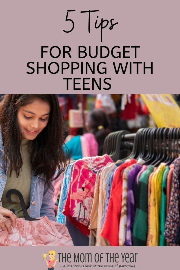budget shopping with tweens